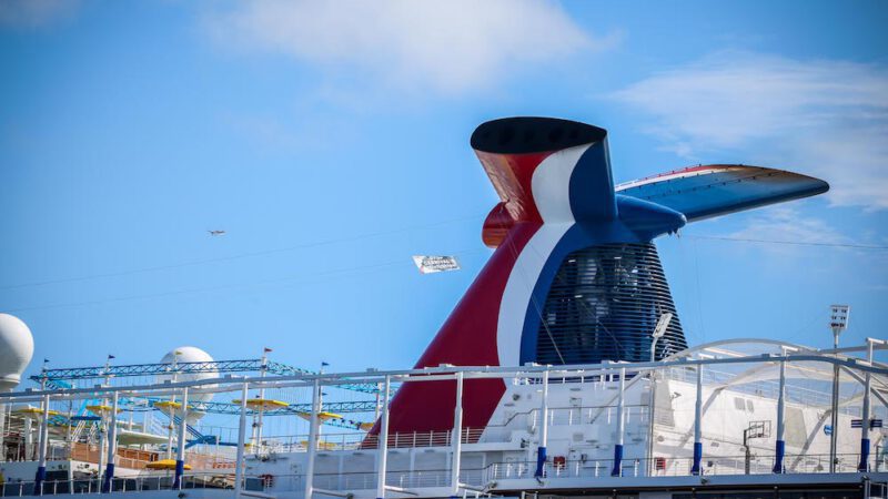 Carnival_Dirty_Ships_create-climate pollution- Carnival Horizon